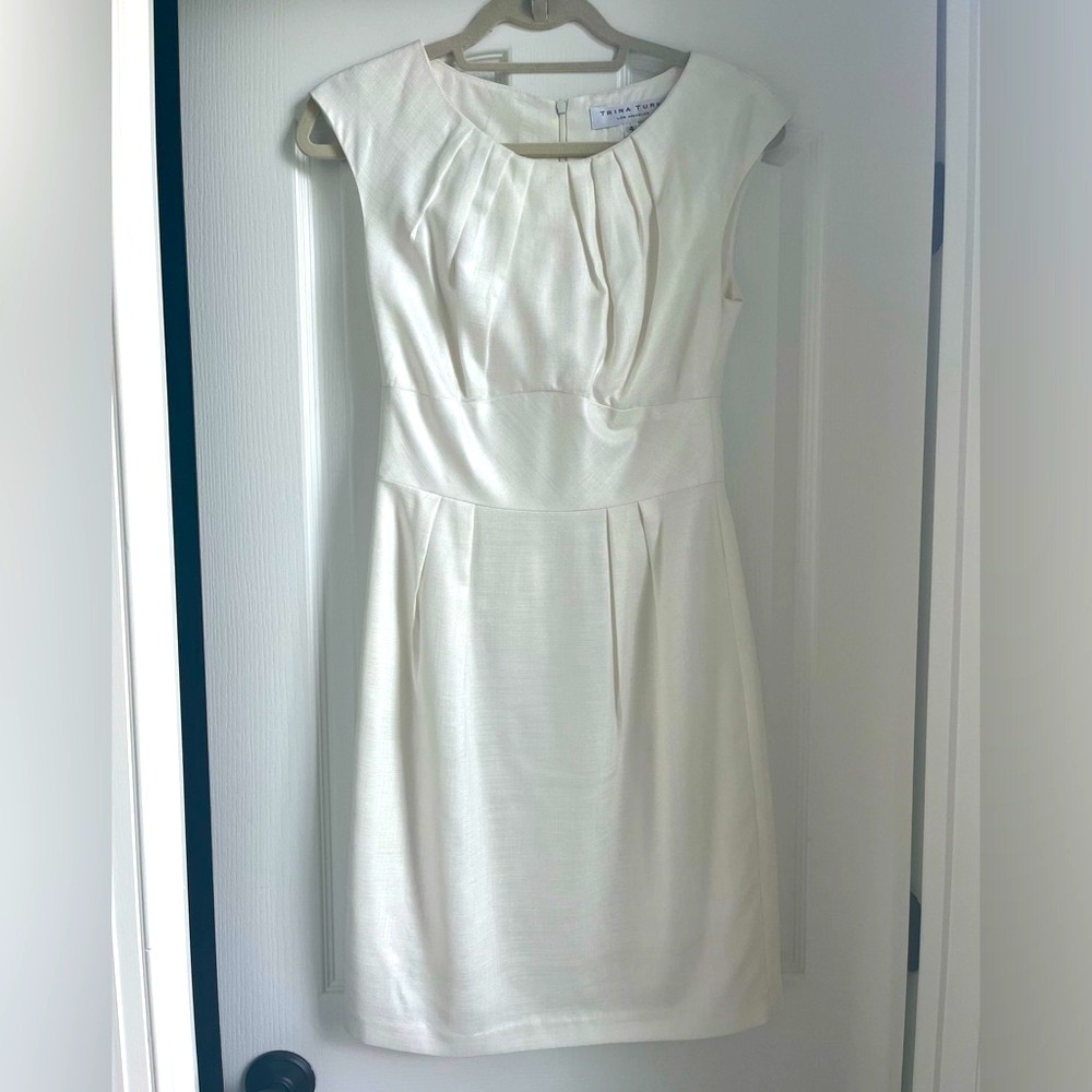 Trina Turk Cap Sleeve Pleated Dress
